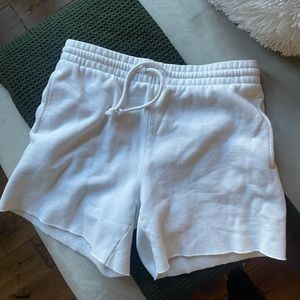 ARITZIA TNA SWEATSHIRTS SIZE MEDIUM WHITE